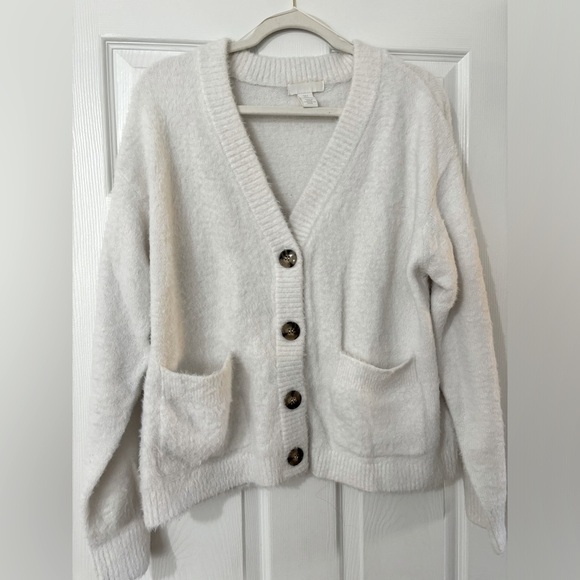 H&M fuzzy cardigan - Picture 1 of 5